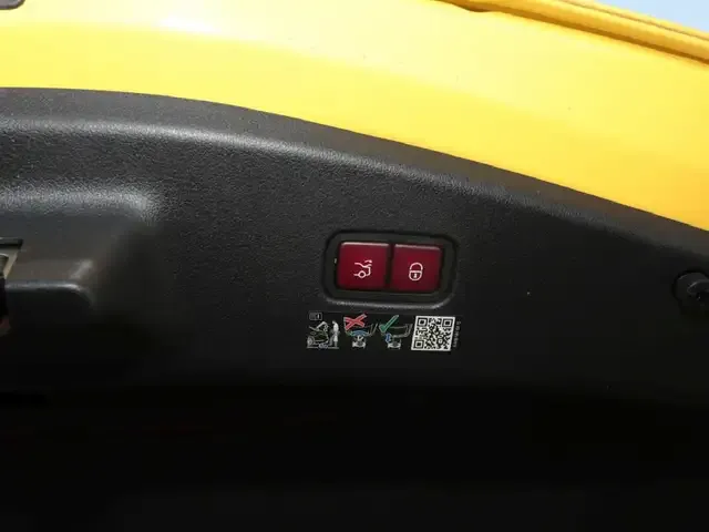 Mercedes-Benz CLE 300