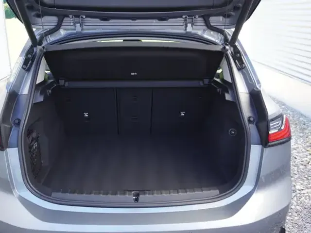 BMW 216