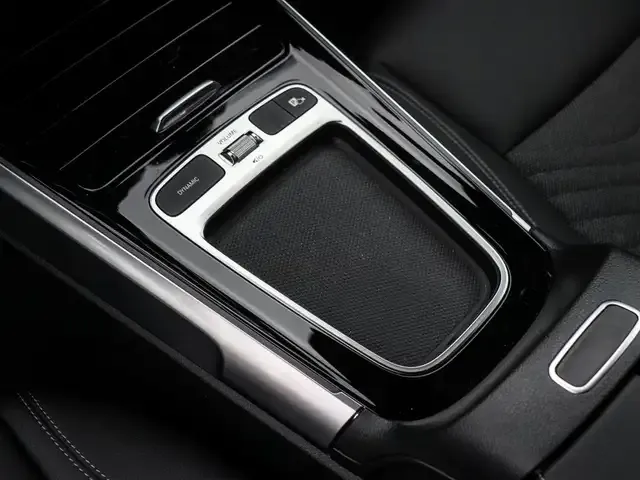 Mercedes-Benz EQB 300
