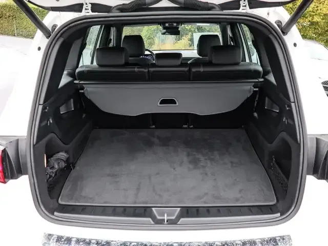 Mercedes-Benz EQB 300