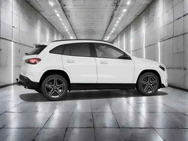 Mercedes-Benz GLA 220