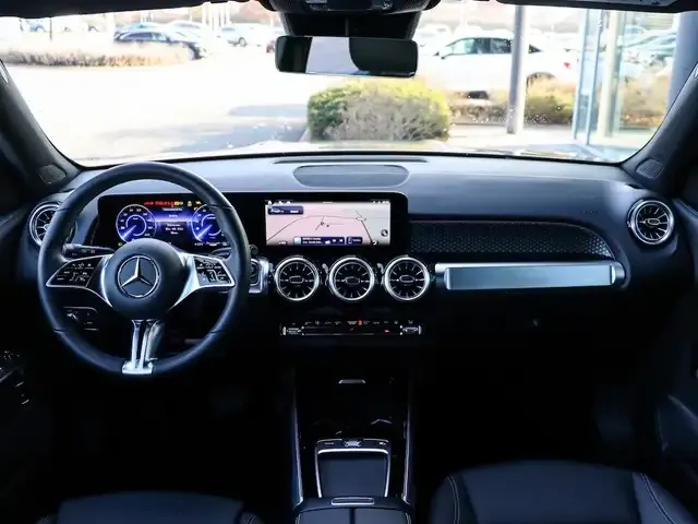 Mercedes-Benz EQB 300