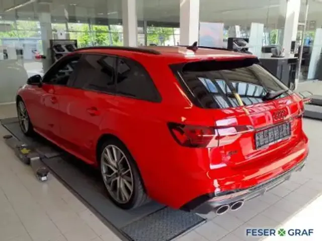 Audi S4