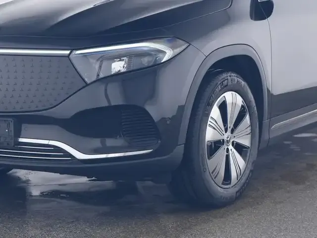 Mercedes-Benz EQA 300