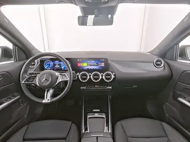 Mercedes-Benz EQA 300