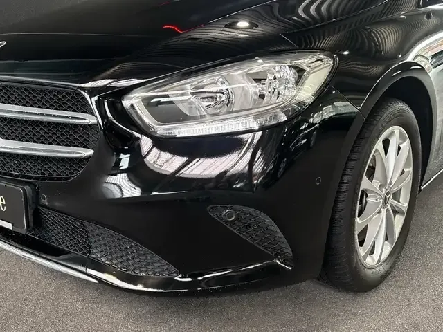 Mercedes-Benz B 250