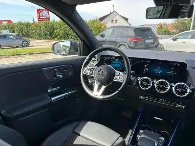 Mercedes-Benz EQA 250