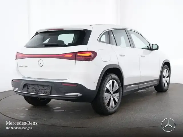 Mercedes-Benz EQA 250