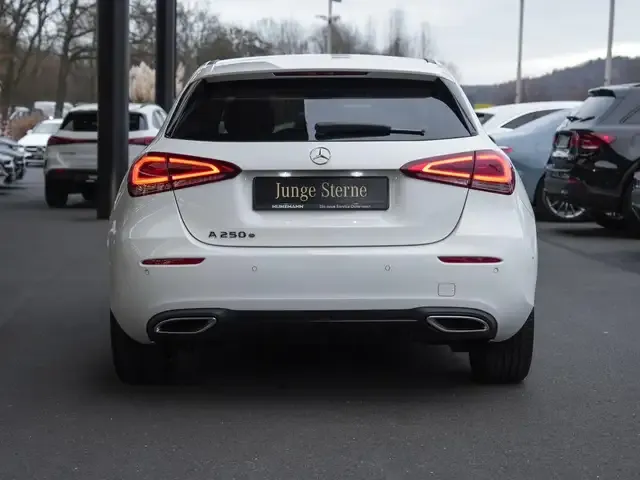 Mercedes-Benz A 250