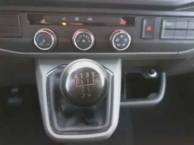 Volkswagen T6.1 Caravelle