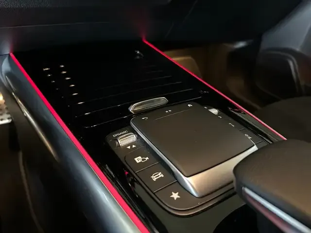 Mercedes-Benz EQA 300