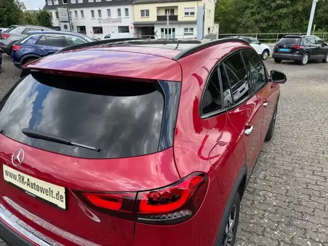 Mercedes-Benz GLA 250