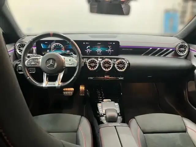 Mercedes-Benz CLA 45 AMG