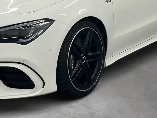Mercedes-Benz CLA 45 AMG