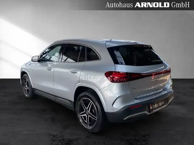 Mercedes-Benz EQA 300