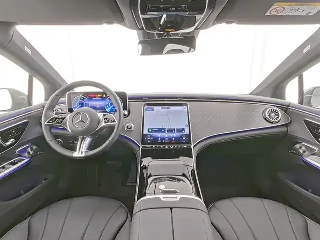 Mercedes-Benz EQE 300