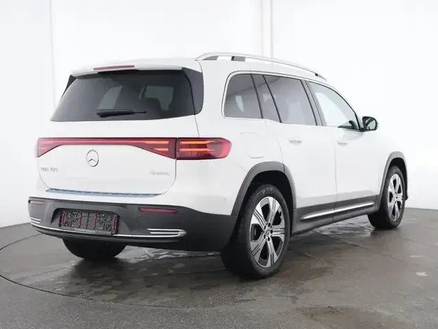 Mercedes-Benz EQB 300
