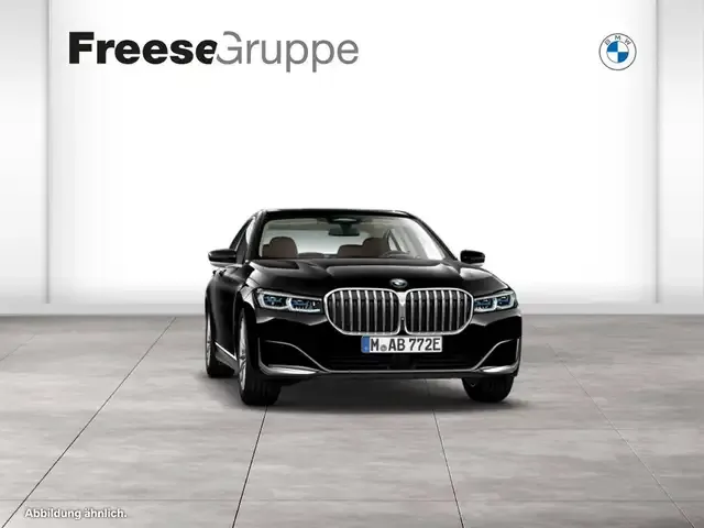 BMW 745