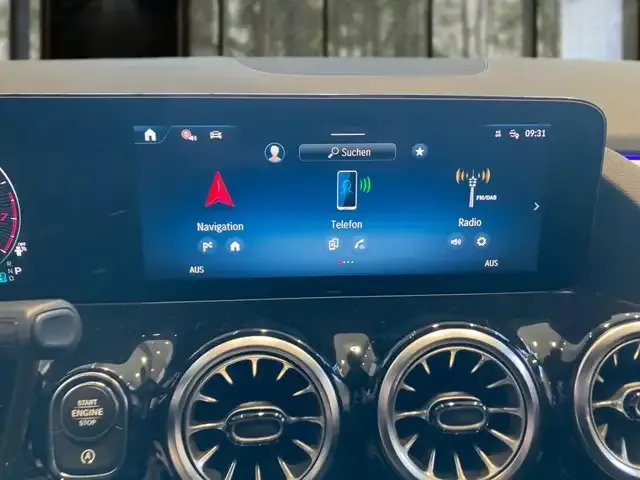 Mercedes-Benz GLA 220