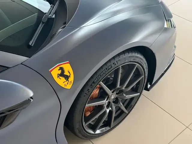 Ferrari SF90 Spider