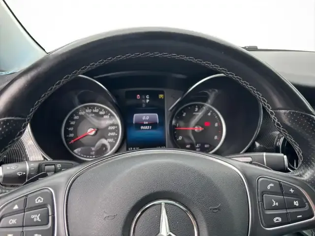 Mercedes-Benz V 220