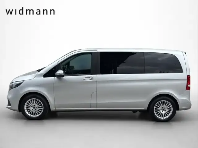 Mercedes-Benz V 220