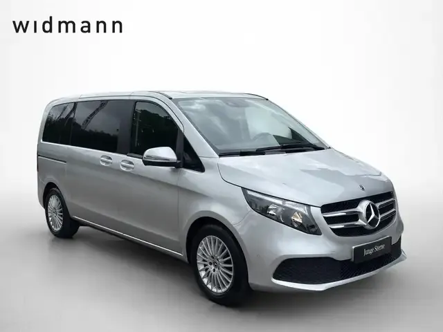 Mercedes-Benz V 220