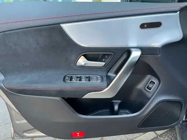 Mercedes-Benz CLA 35 AMG