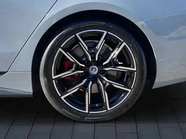 BMW 440