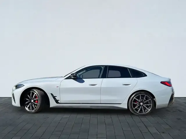 BMW 440