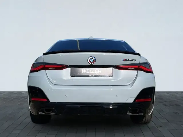 BMW 440