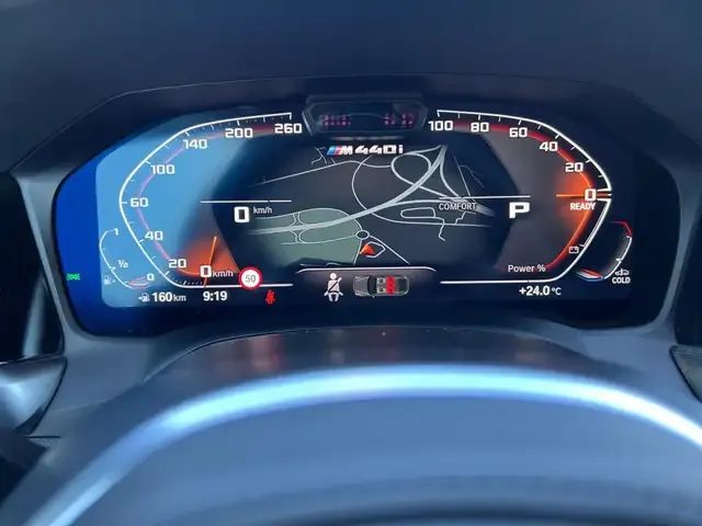 BMW 440