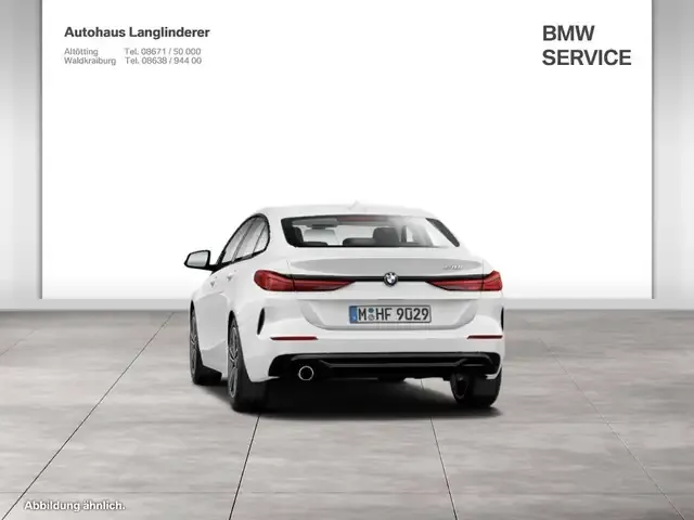 BMW 218