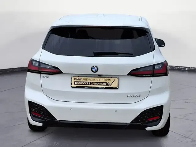 BMW 218