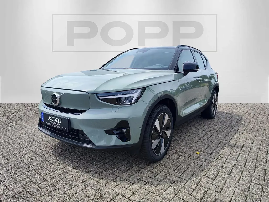 Volvo EX40