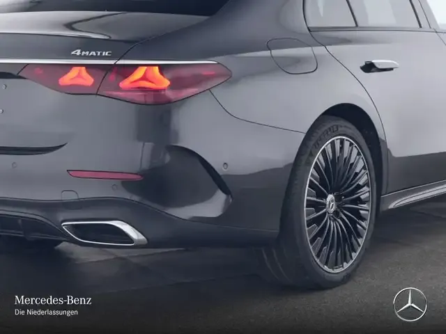 Mercedes-Benz E 300