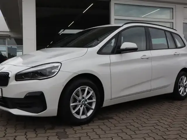 BMW 216