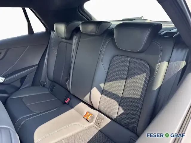 Audi SQ2