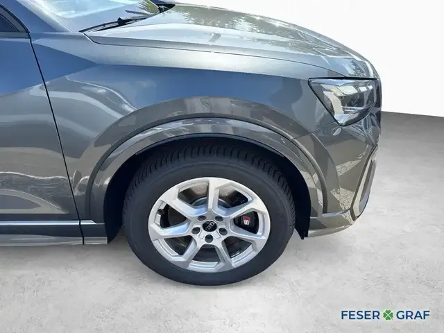 Audi SQ2