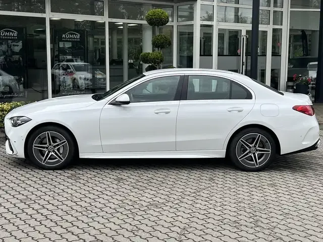 Mercedes-Benz C 400