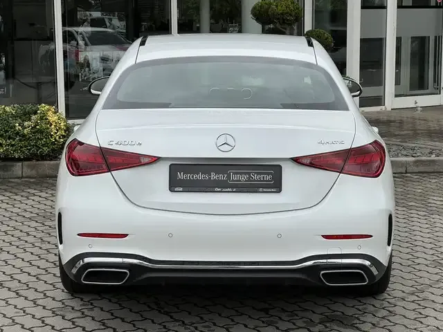 Mercedes-Benz C 400
