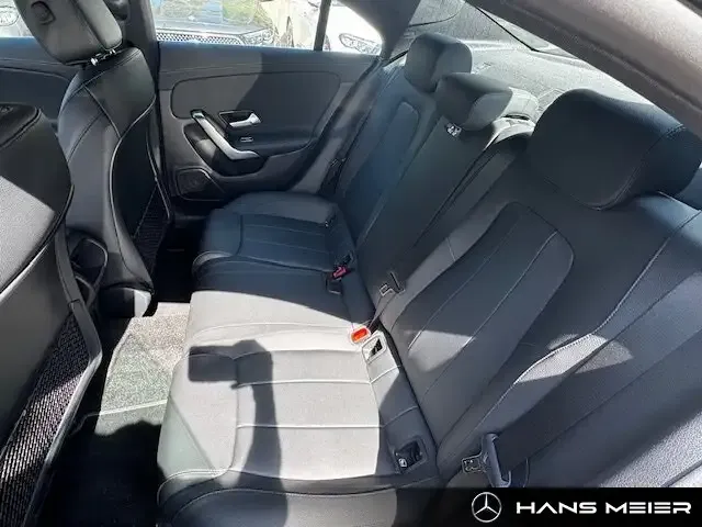 Mercedes-Benz CLA 220