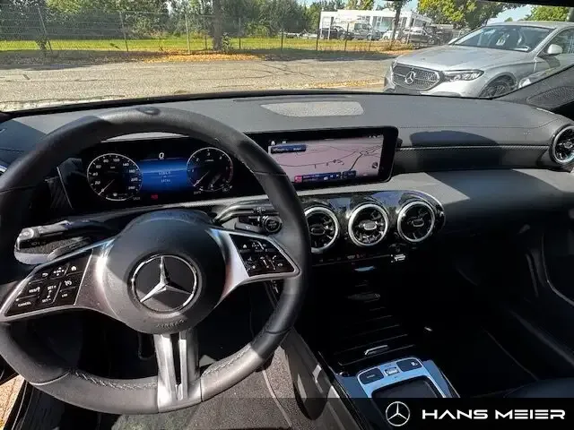 Mercedes-Benz CLA 220