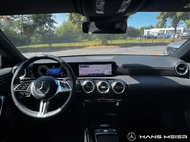 Mercedes-Benz CLA 220