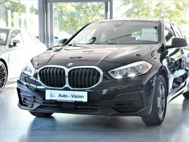 BMW 118
