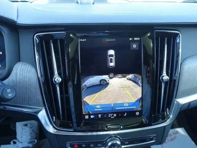 Volvo V90 Cross Country