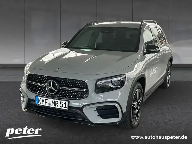 Mercedes-Benz GLB 200