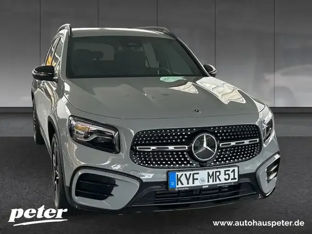 Mercedes-Benz GLB 200