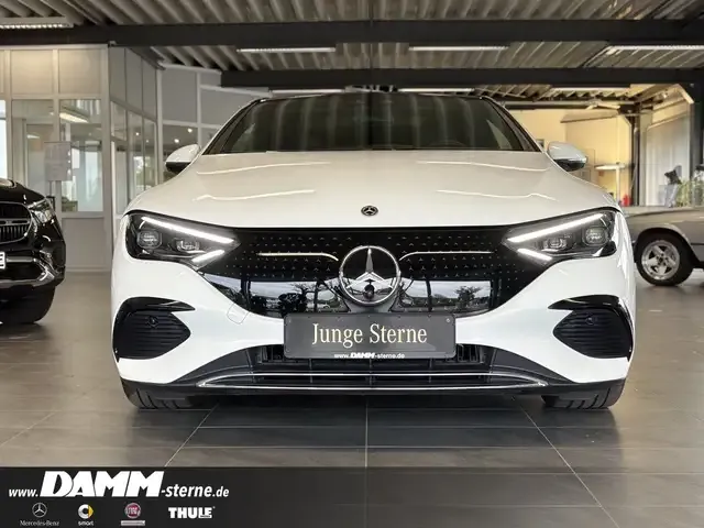 Mercedes-Benz EQE 300