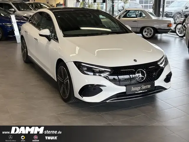 Mercedes-Benz EQE 300